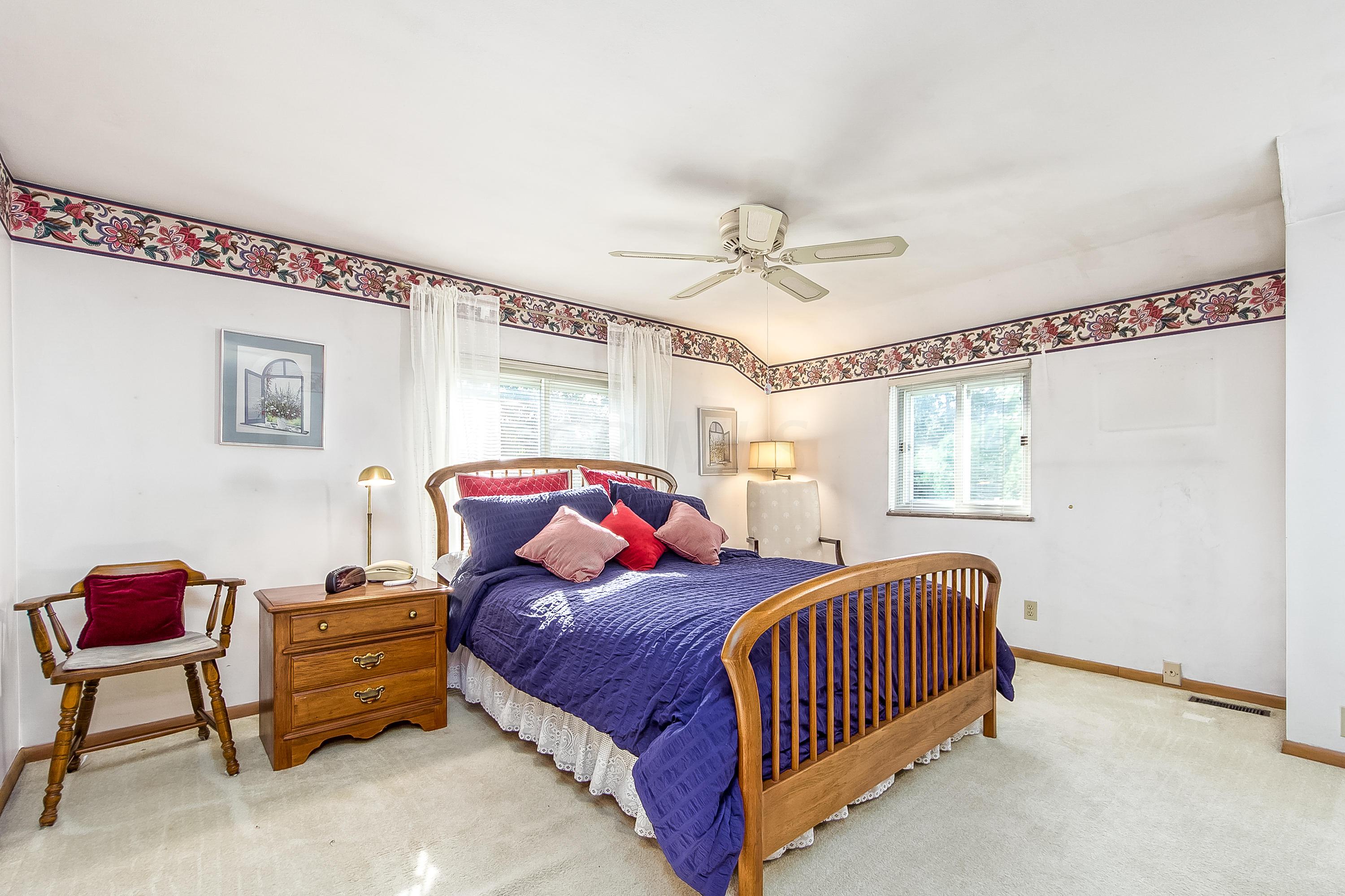 2770 Chester Road Columbus, OH 43221 - Photo 17 of 34