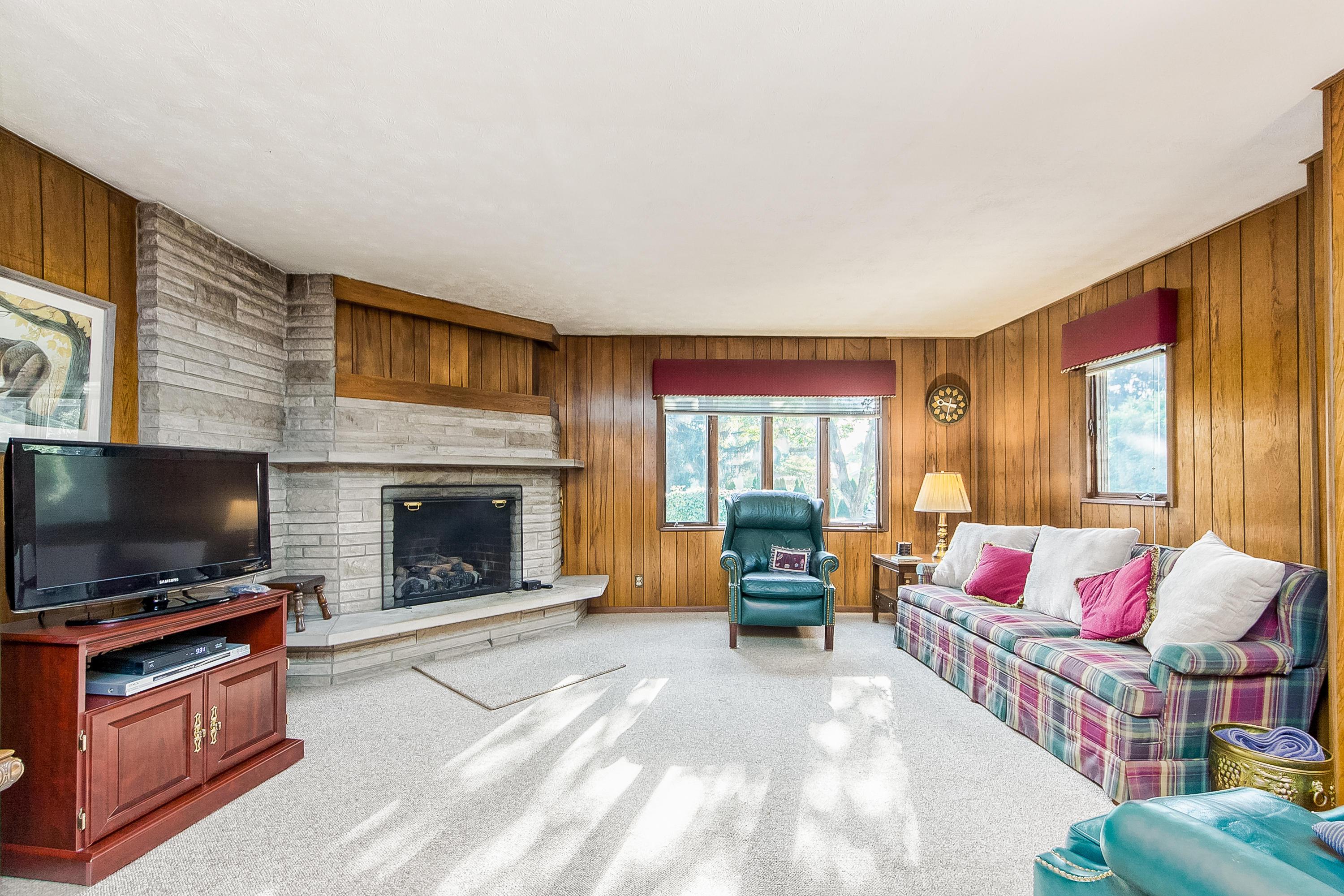 2770 Chester Road Columbus, OH 43221 - Photo 7 of 34