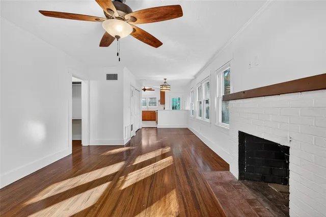 $4,500 | 2905 14th Street North, St. Petersburg, FL 33704