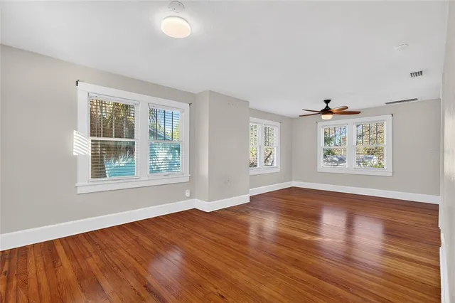 $4,500 | 2905 14th Street North, St. Petersburg, FL 33704