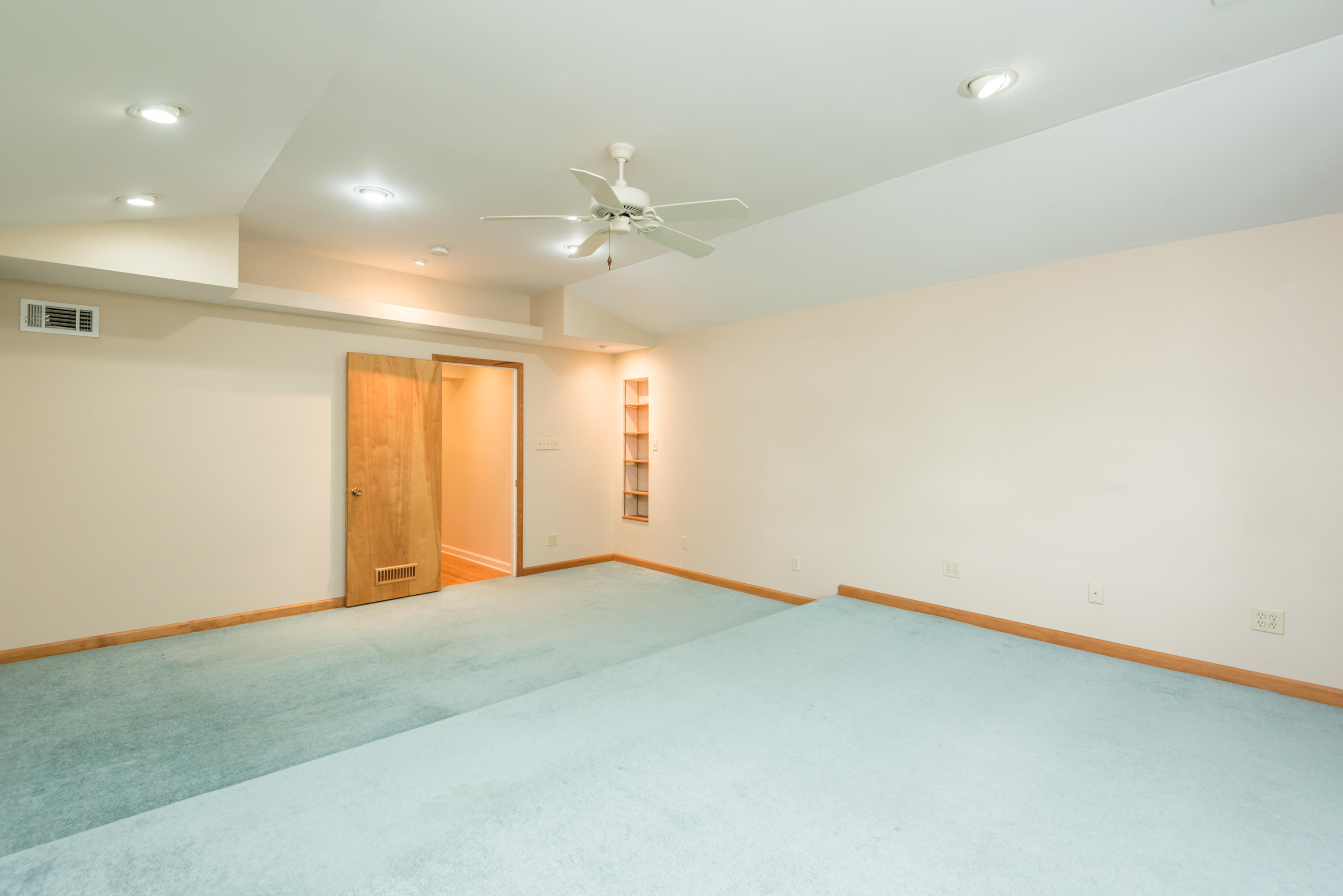 111 Balboa Circle Oak Ridge, TN 37830 - Photo 16 of 40 111BalboaCircle-33