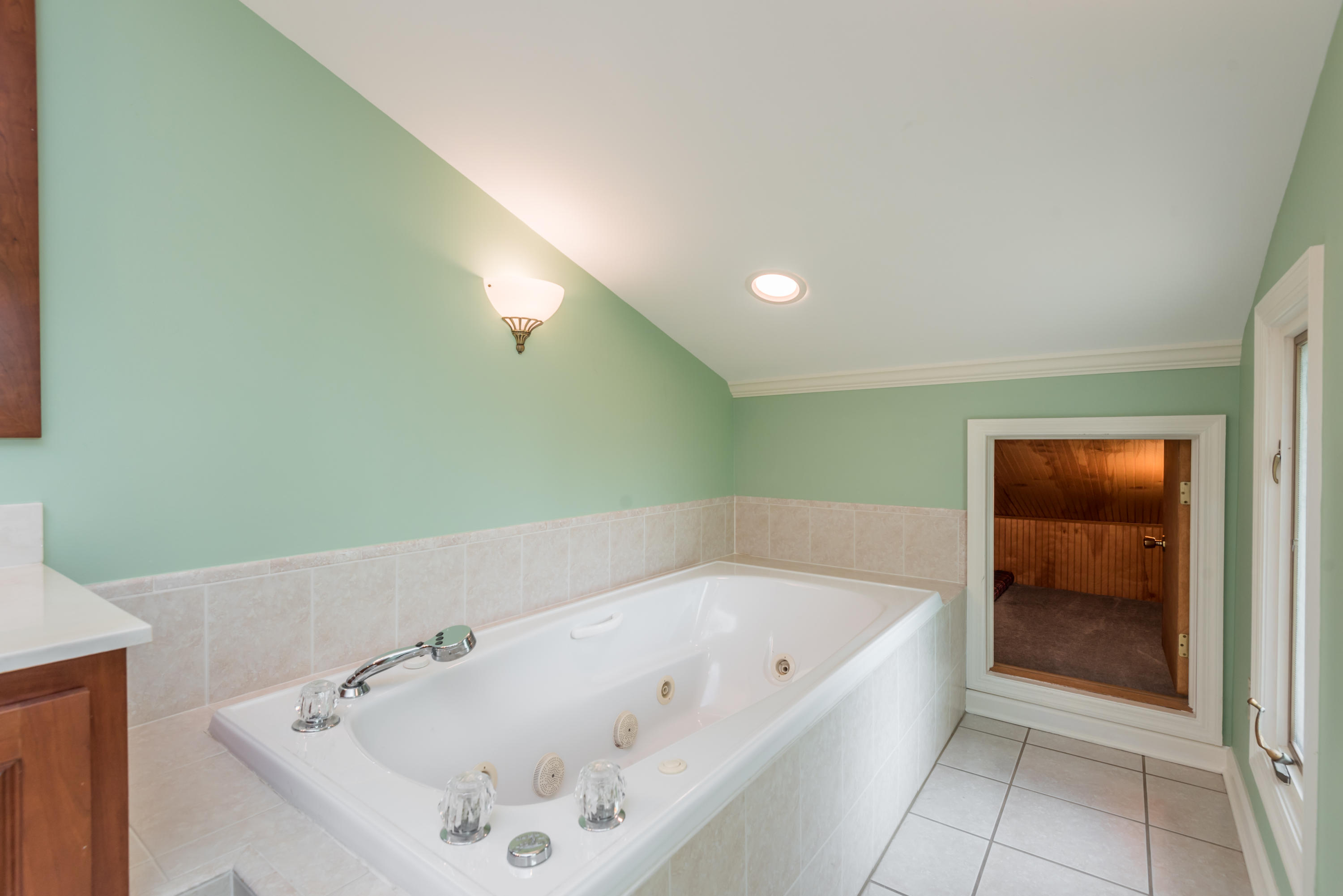 111 Balboa Circle Oak Ridge, TN 37830 - Photo 22 of 40 111BalboaCircle-38