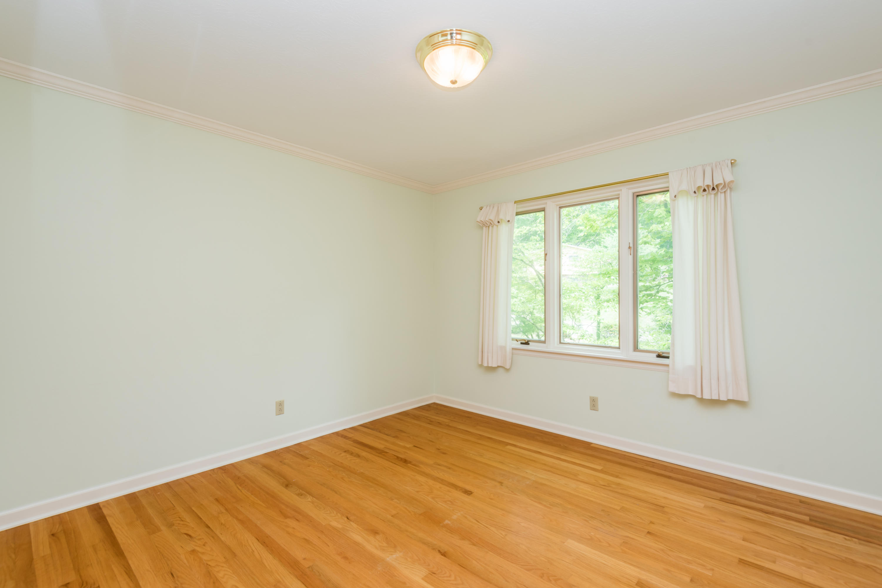 111 Balboa Circle Oak Ridge, TN 37830 - Photo 25 of 40 111BalboaCircle-27