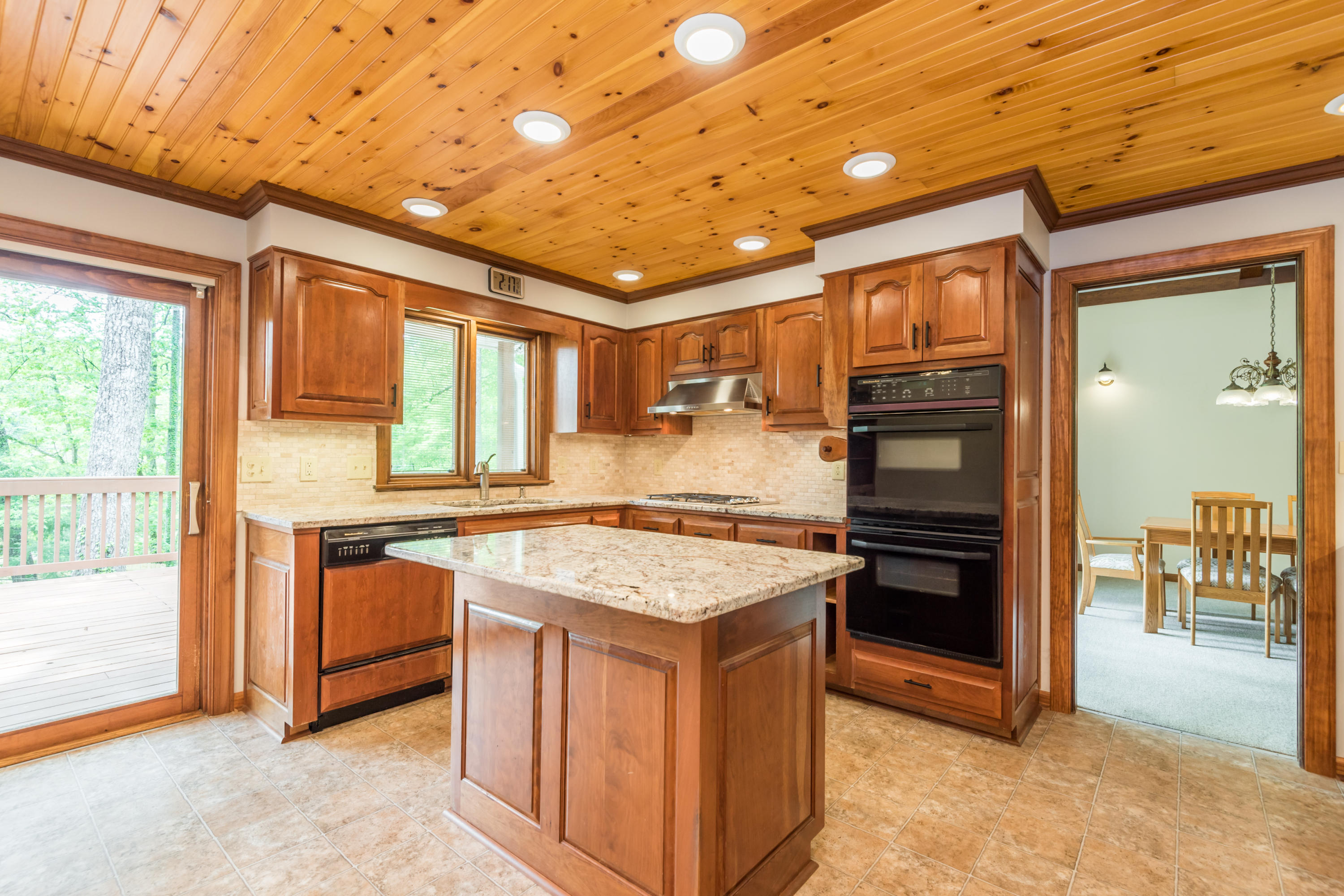 111 Balboa Circle Oak Ridge, TN 37830 - Photo 8 of 40 111BalboaCircle-10