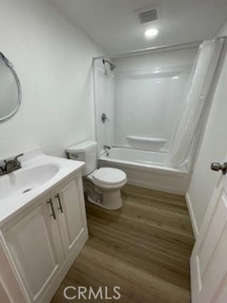 38709 Pond Avenue Palmdale, CA 93550 - Photo 12 of 24 Bathroom view 2