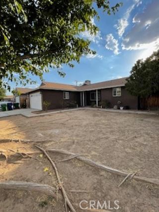 38709 Pond Avenue Palmdale, CA 93550 - Photo 2 of 24 Front right view