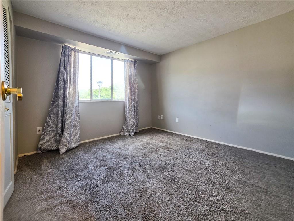 329 Ridge Point Circle, Unit 23 Bridgeville, PA 15017 - Photo 14 of 19