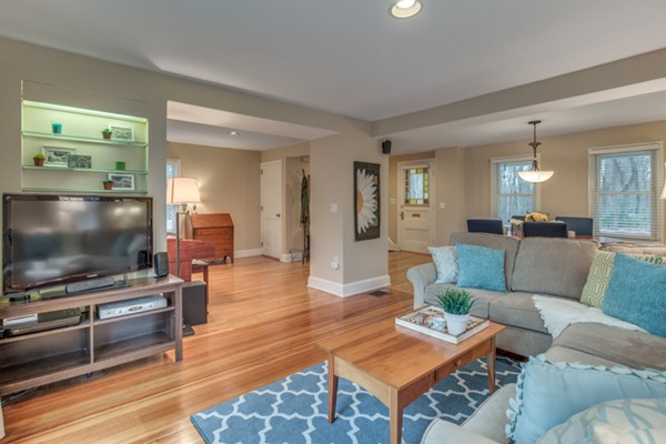 12 Avon Street Lexington, MA 02421 - Photo 7 of 17