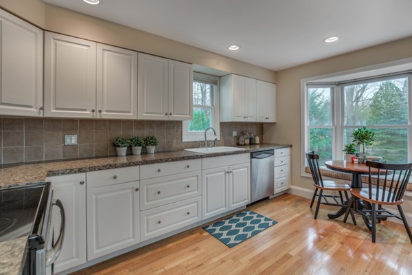 12 Avon Street Lexington, MA 02421 - Photo 8 of 17