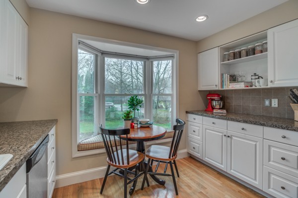 12 Avon Street Lexington, MA 02421 - Photo 9 of 17