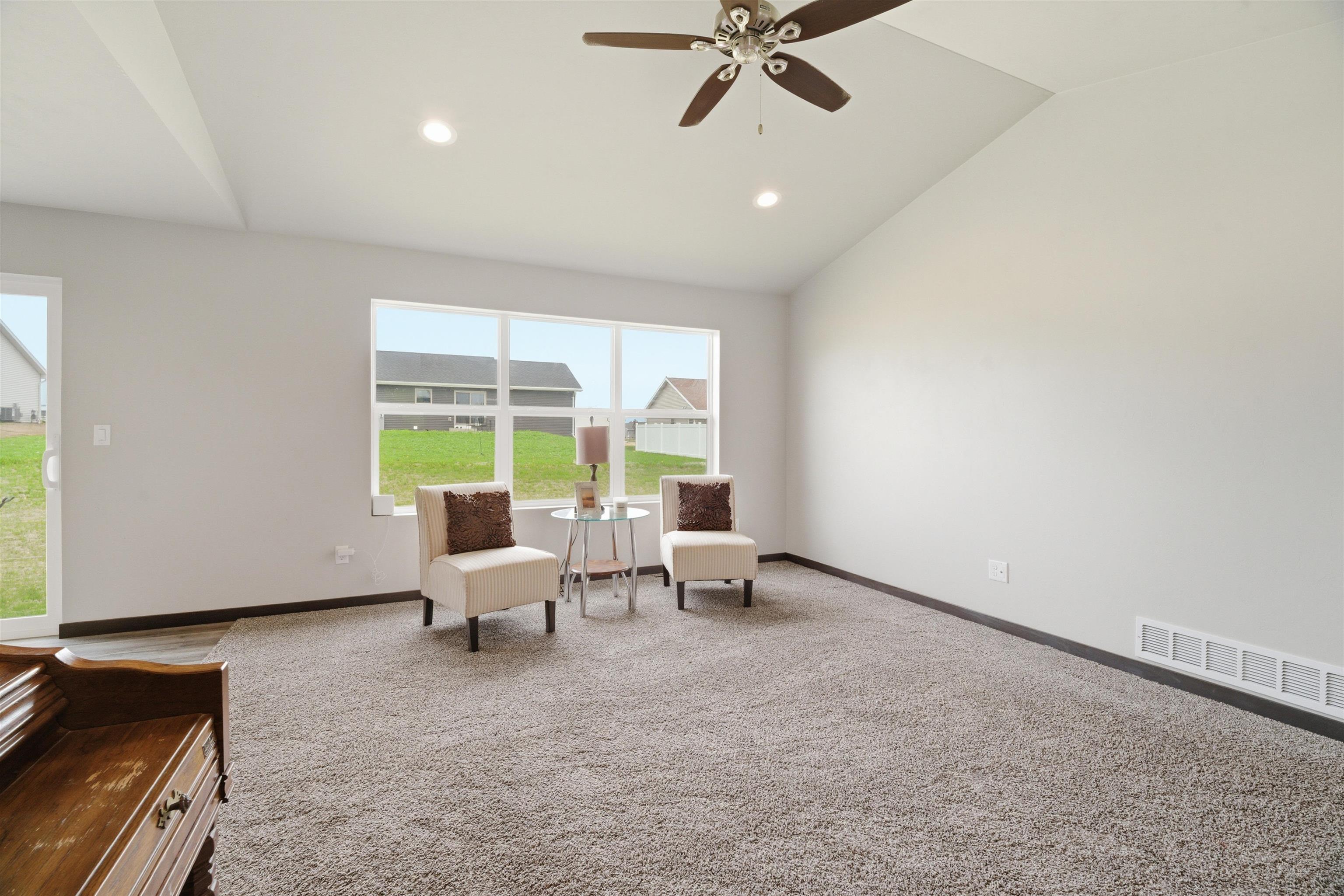 730 Bessy Lane Chilton, WI 53014 - Photo 4 of 33