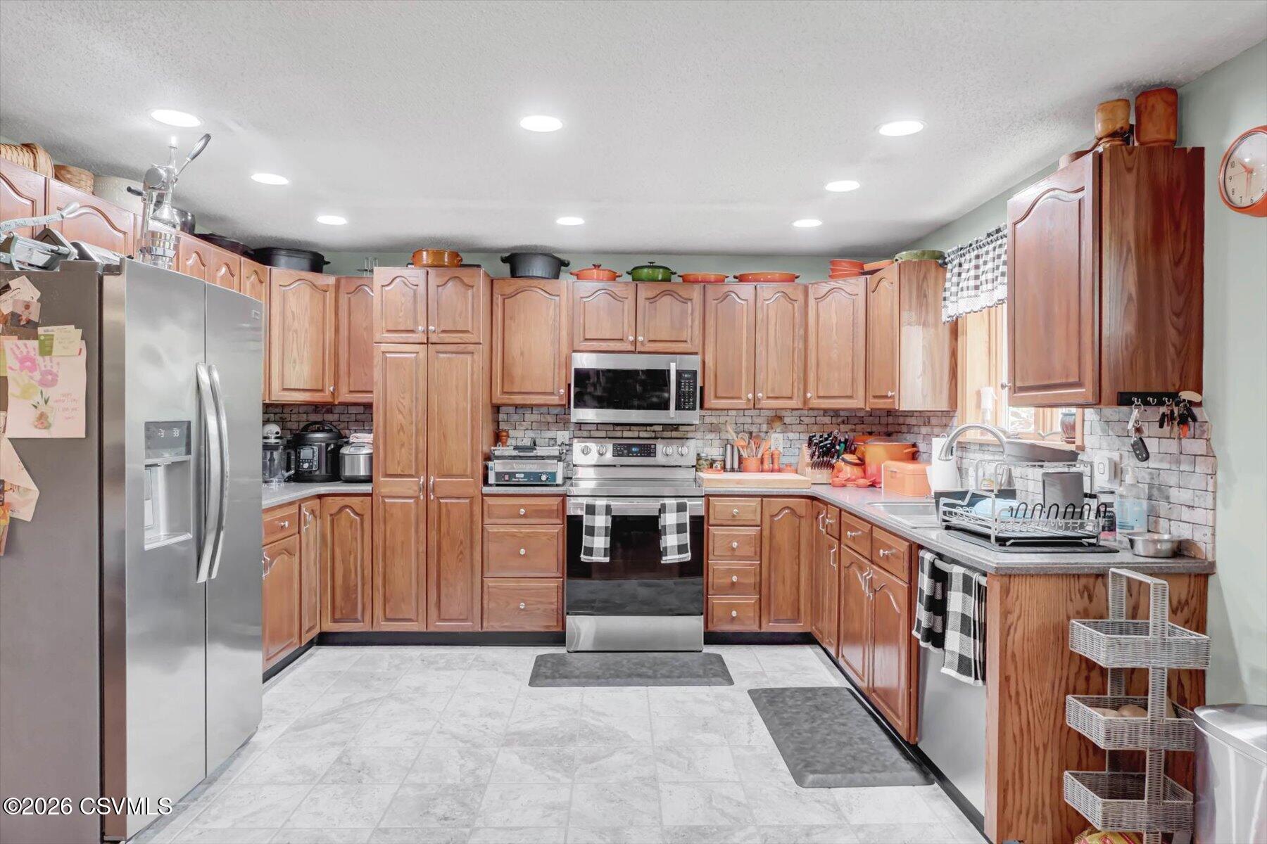 139 Eisley Road Milton, PA 17847 - Photo 6 of 56 kitchen