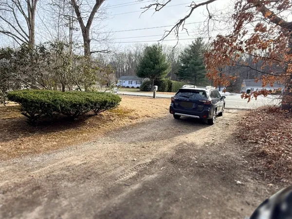 $210,000 | 108 Southbridge Road, Dudley, MA 01571