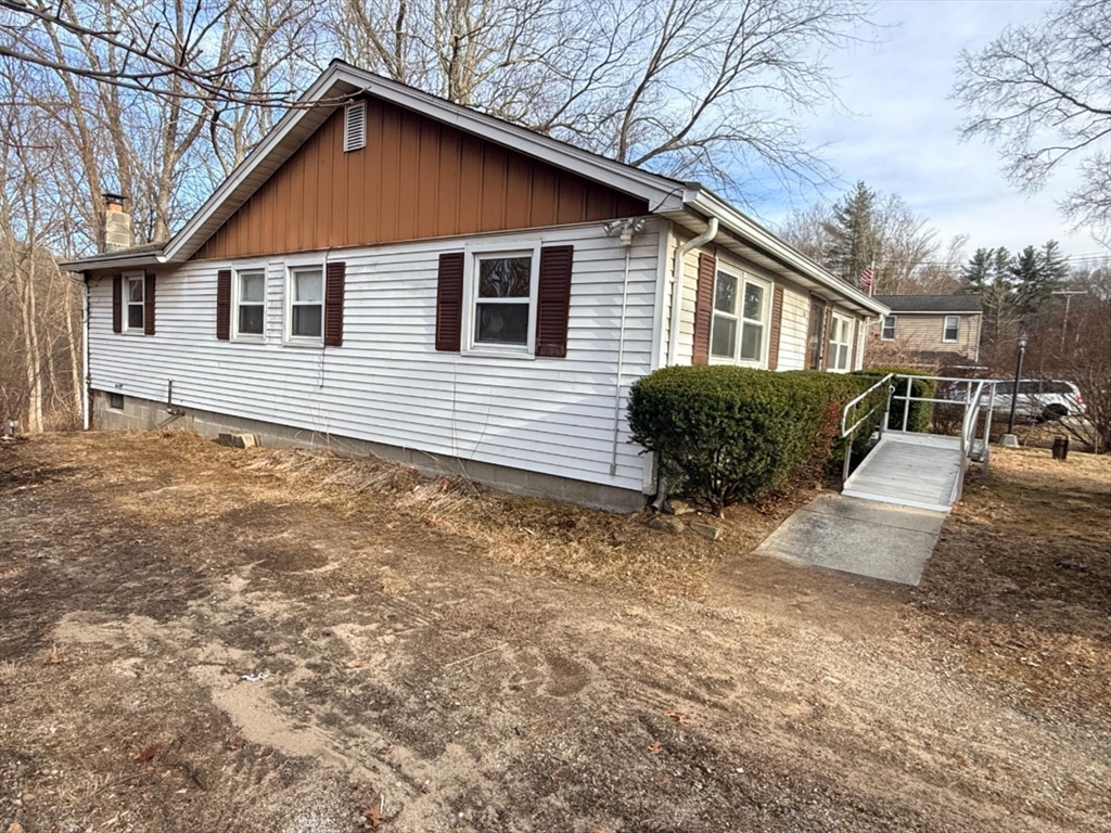 108 Southbridge Road Dudley, MA 01571 - Photo 3 of 27