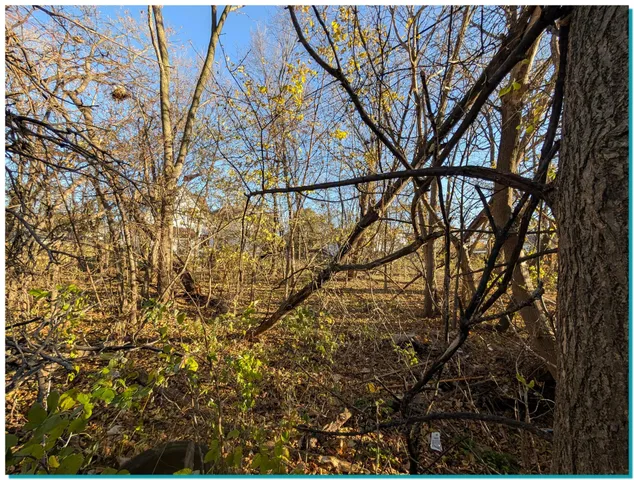 $11,500 | 2958 North 10th Lane, Unit 2962 2966, Milwaukee, WI 53206