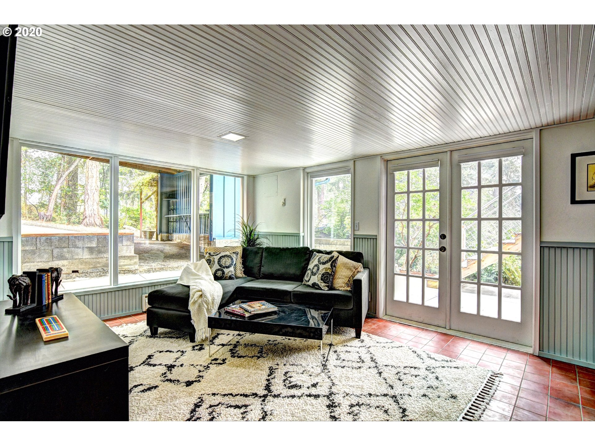 2572 Spring Boulevard Eugene, OR 97403 - Photo 19 of 23 Gallery Image 19