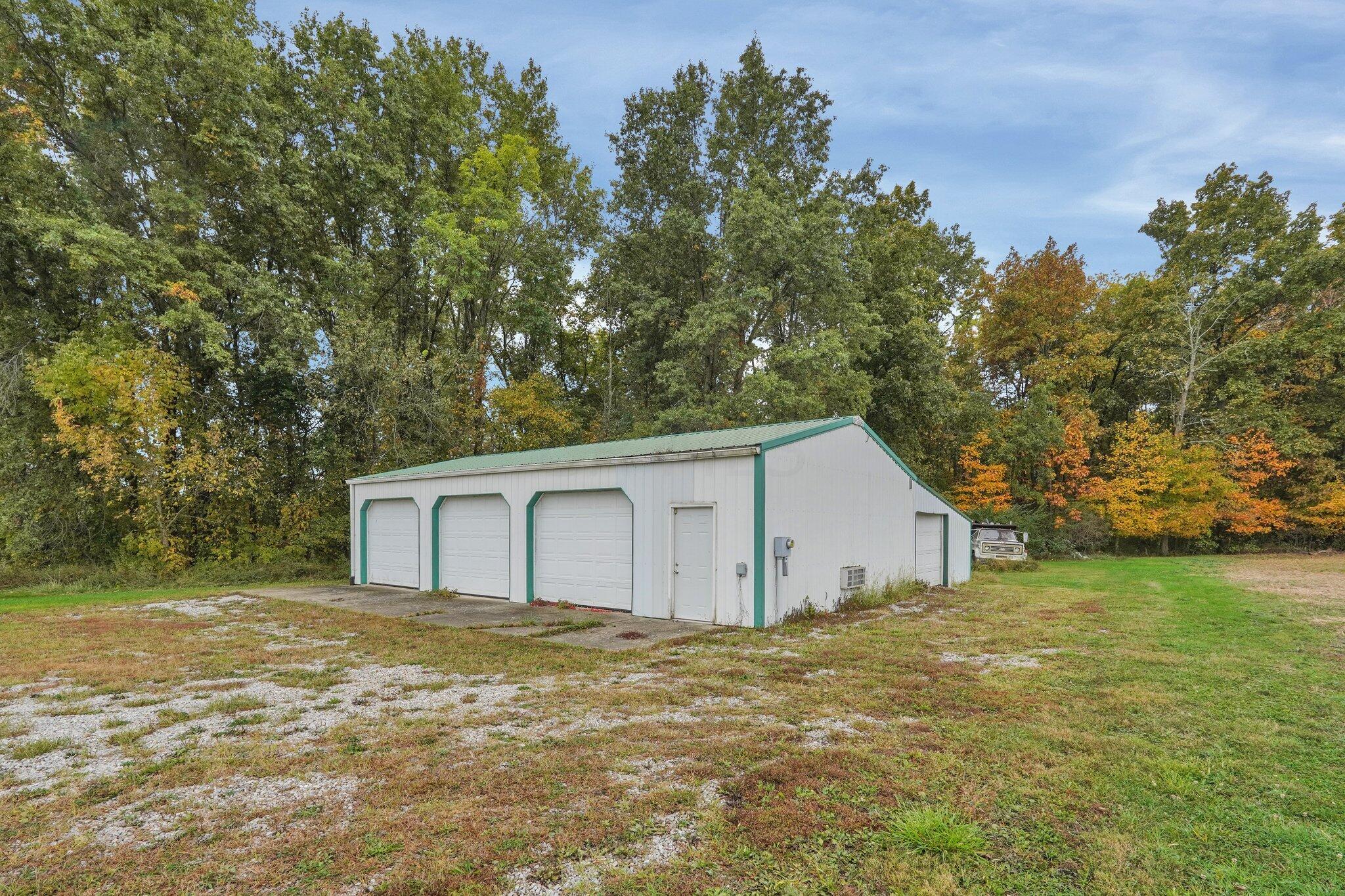 11687 Murlette Road Southwest Stoutsville, OH 43154 - Photo 5 of 51 45-web-or-mls-11687-murlette-rd-sw