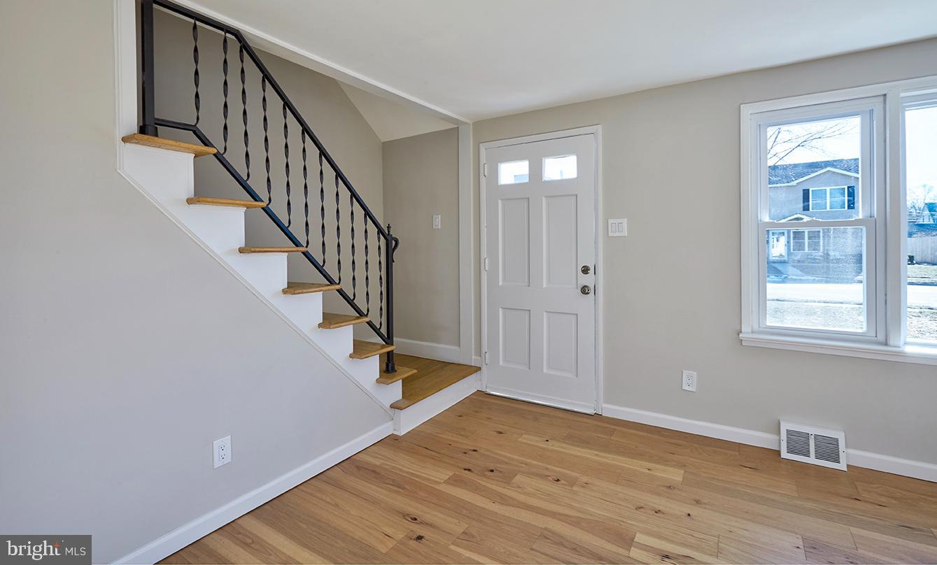 517 Ramsey Road Oreland, PA 19075 - Photo 4 of 33 Gallery Image 4