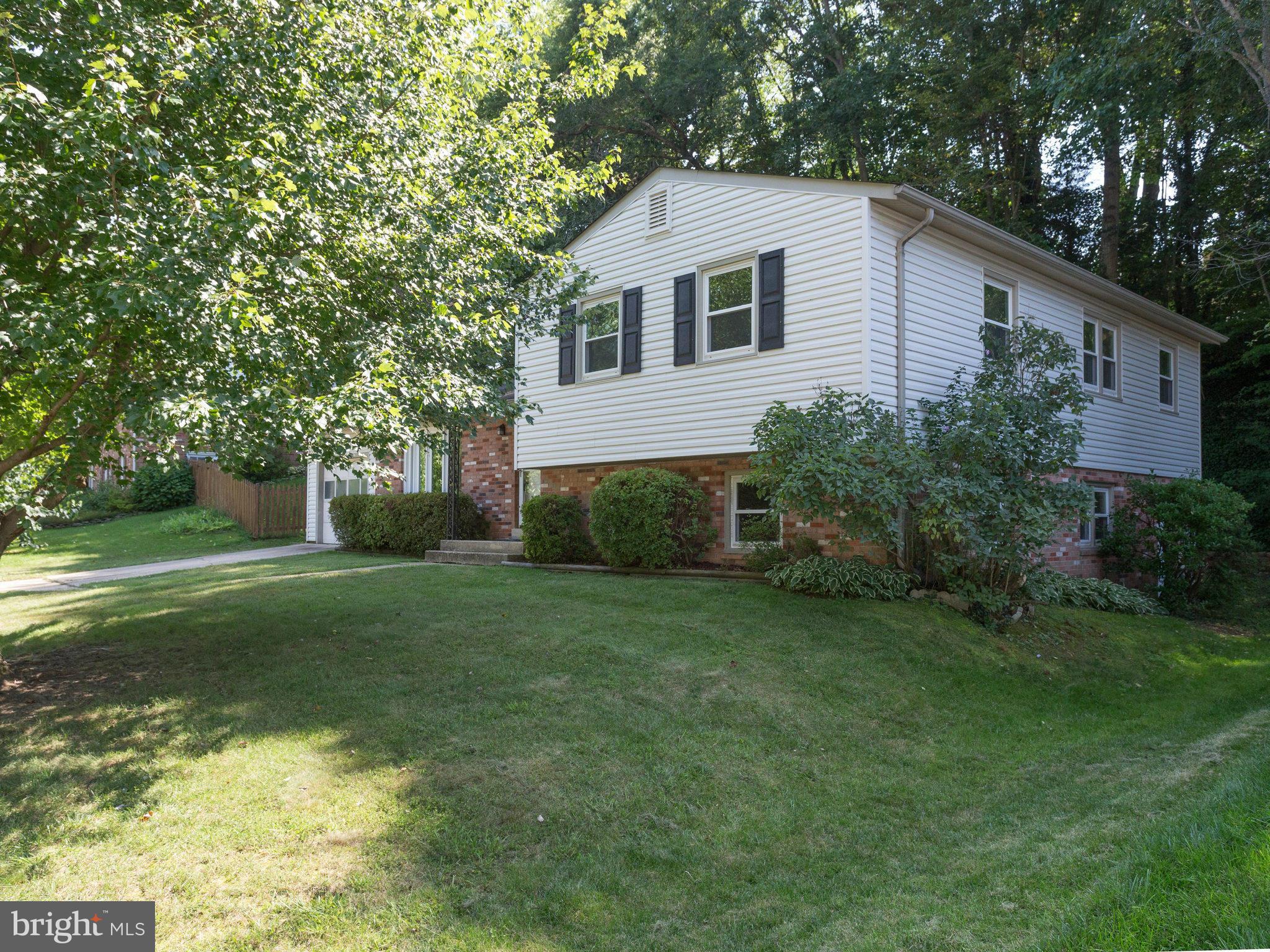 6904 Gillings Road Springfield, VA 22152 - Photo 1 of 29 Exterior (Front)