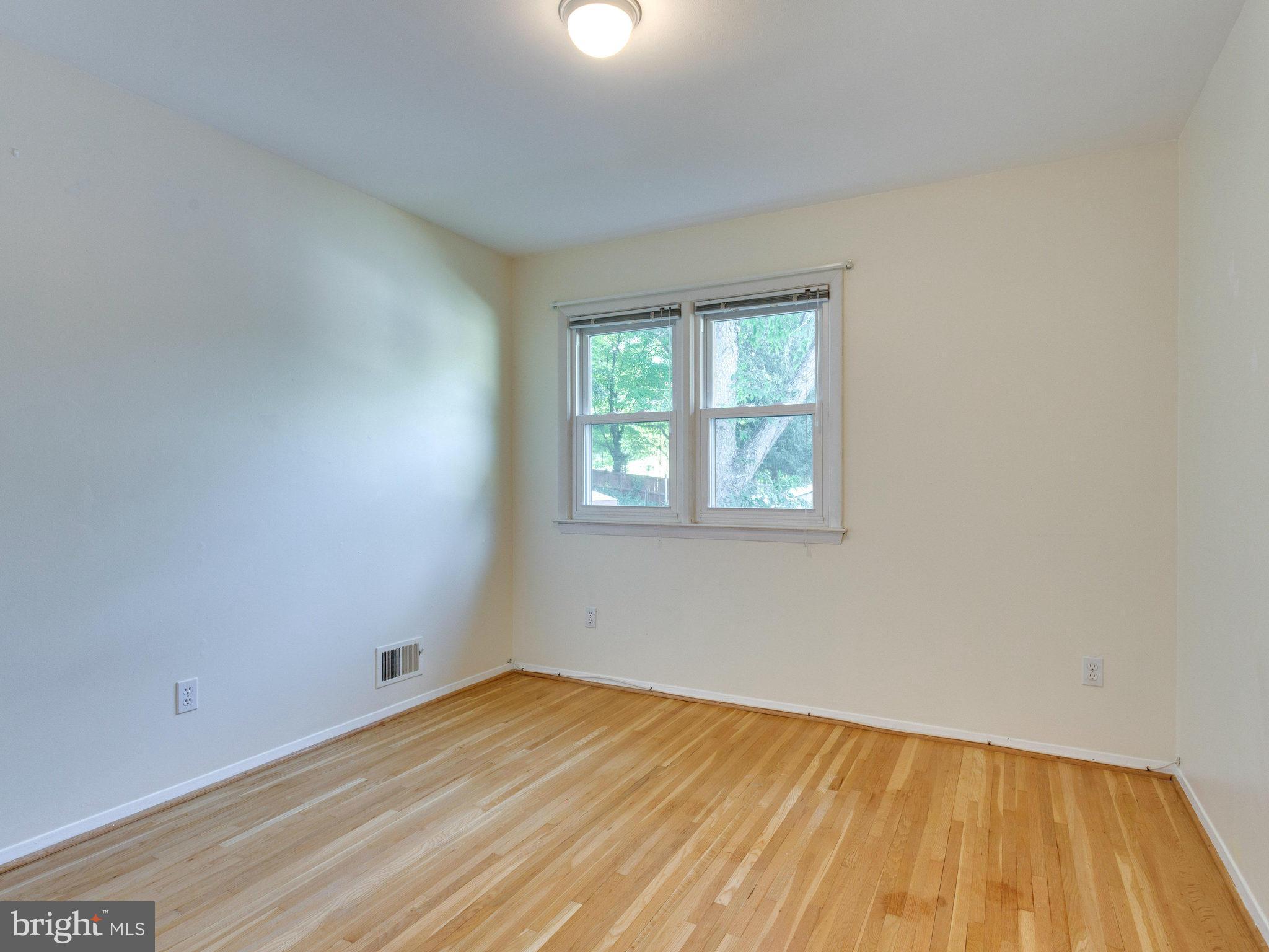 6904 Gillings Road Springfield, VA 22152 - Photo 14 of 29 Bedroom