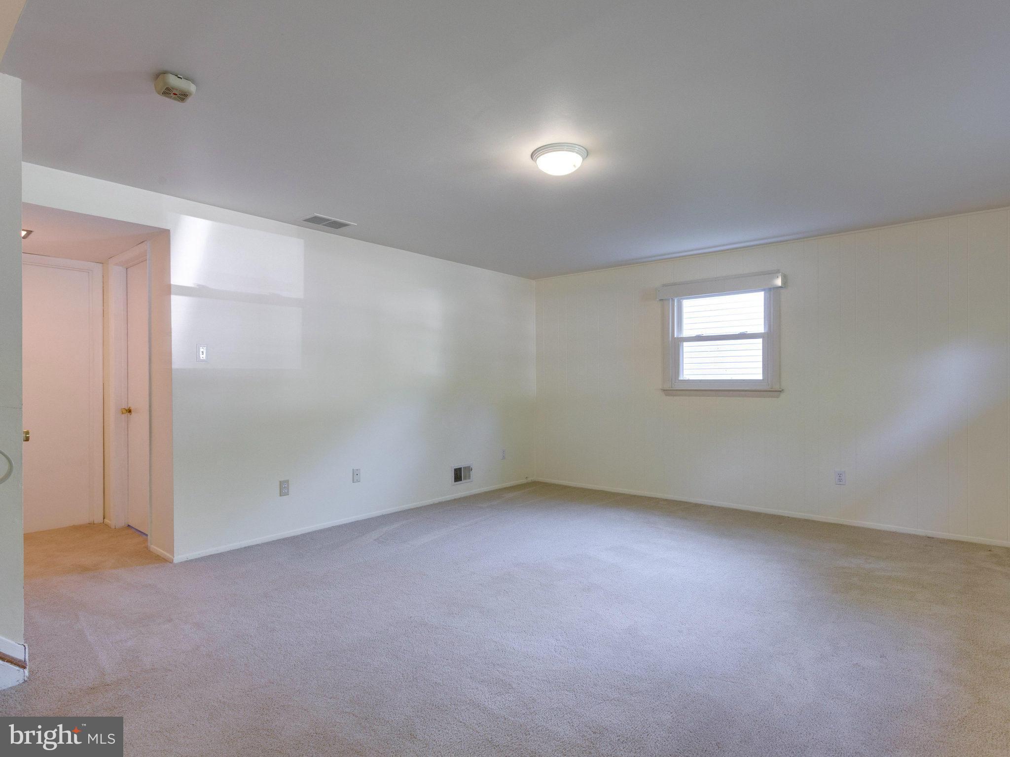 6904 Gillings Road Springfield, VA 22152 - Photo 20 of 29 Family Room
