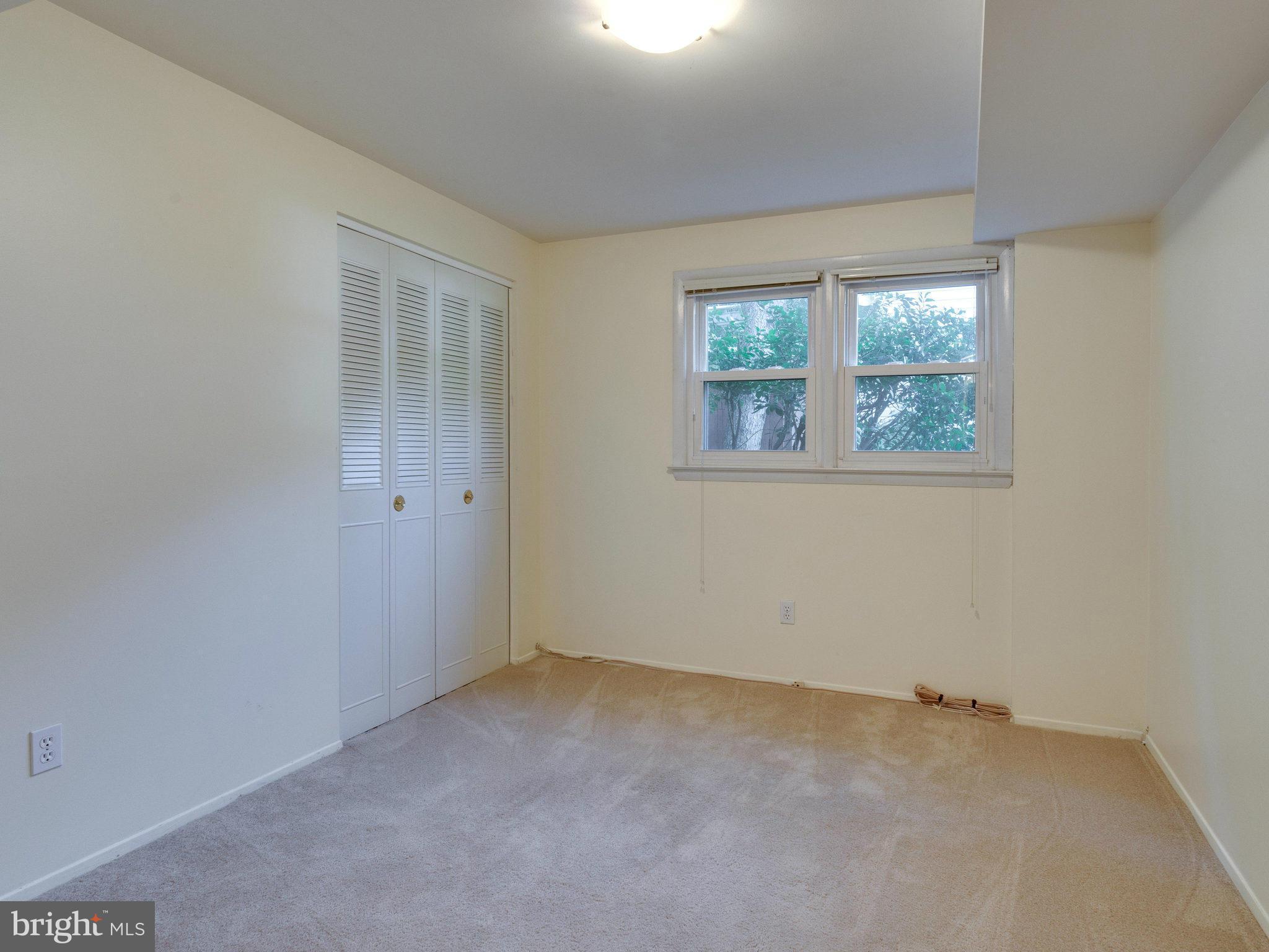 6904 Gillings Road Springfield, VA 22152 - Photo 22 of 29 Bedroom