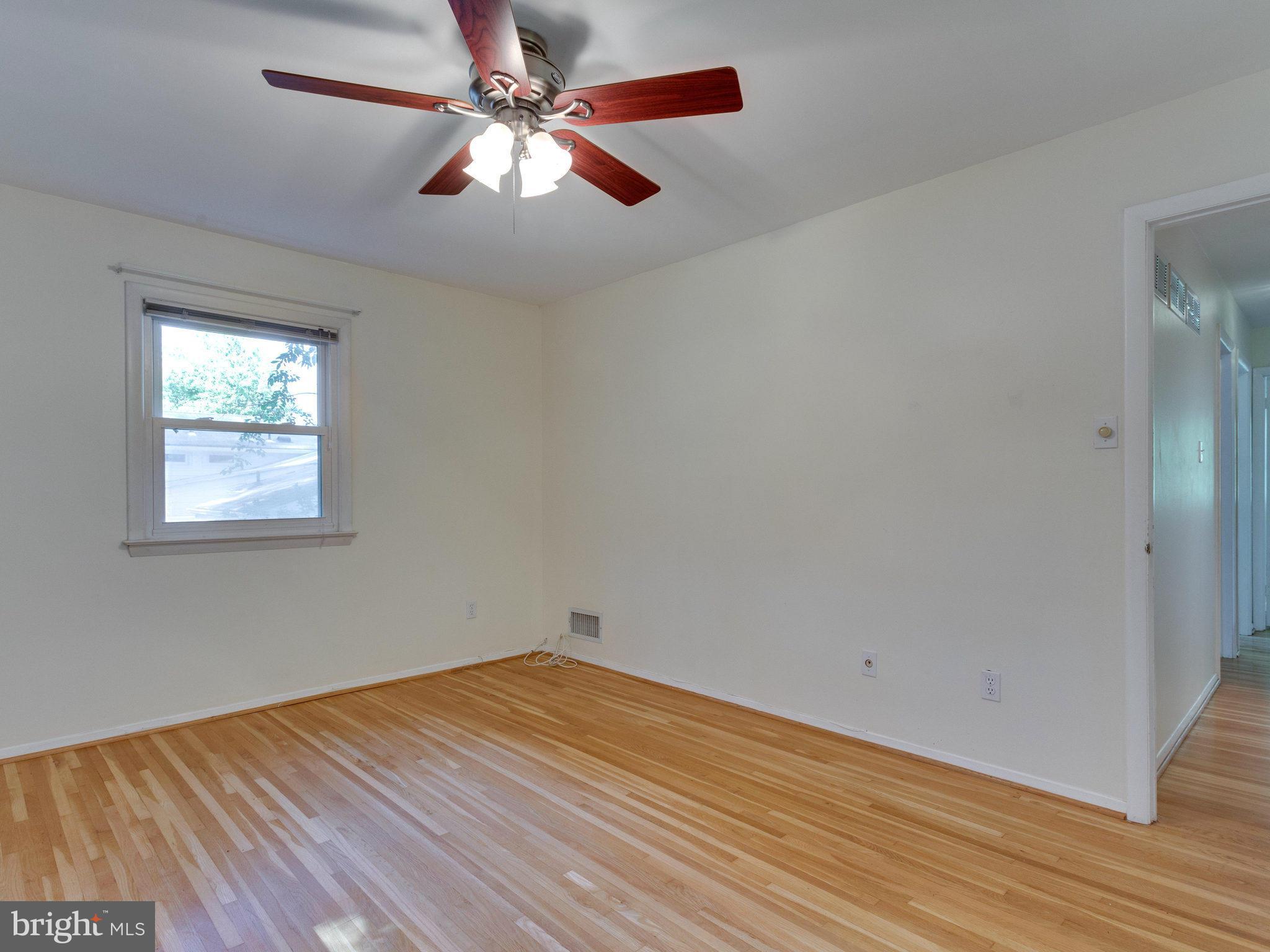 6904 Gillings Road Springfield, VA 22152 - Photo 10 of 29 Bedroom (Master)