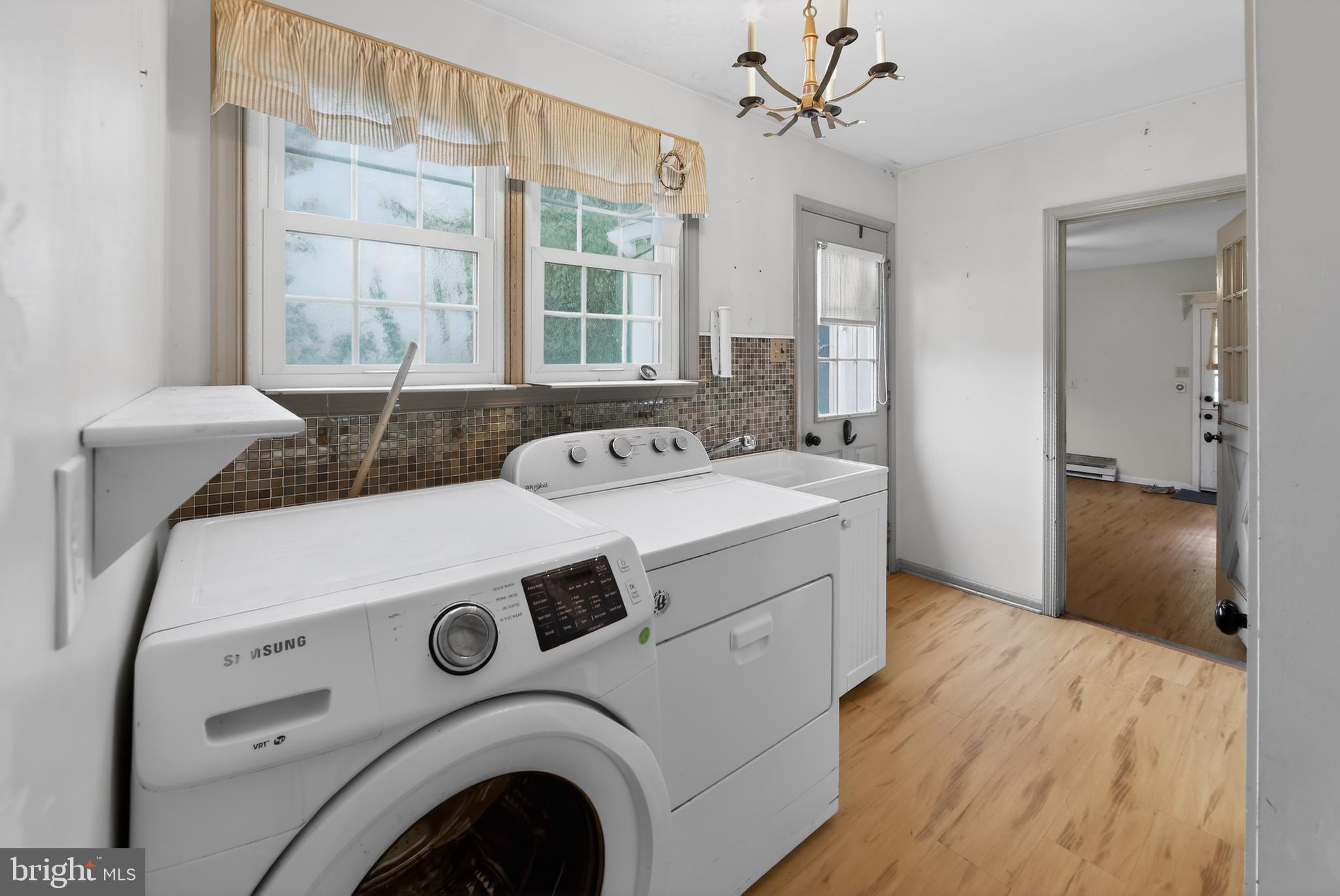 4091 Tinker Hill Road Phoenixville, PA 19460 - Photo 17 of 36 Laundry Rm with outside Entrance