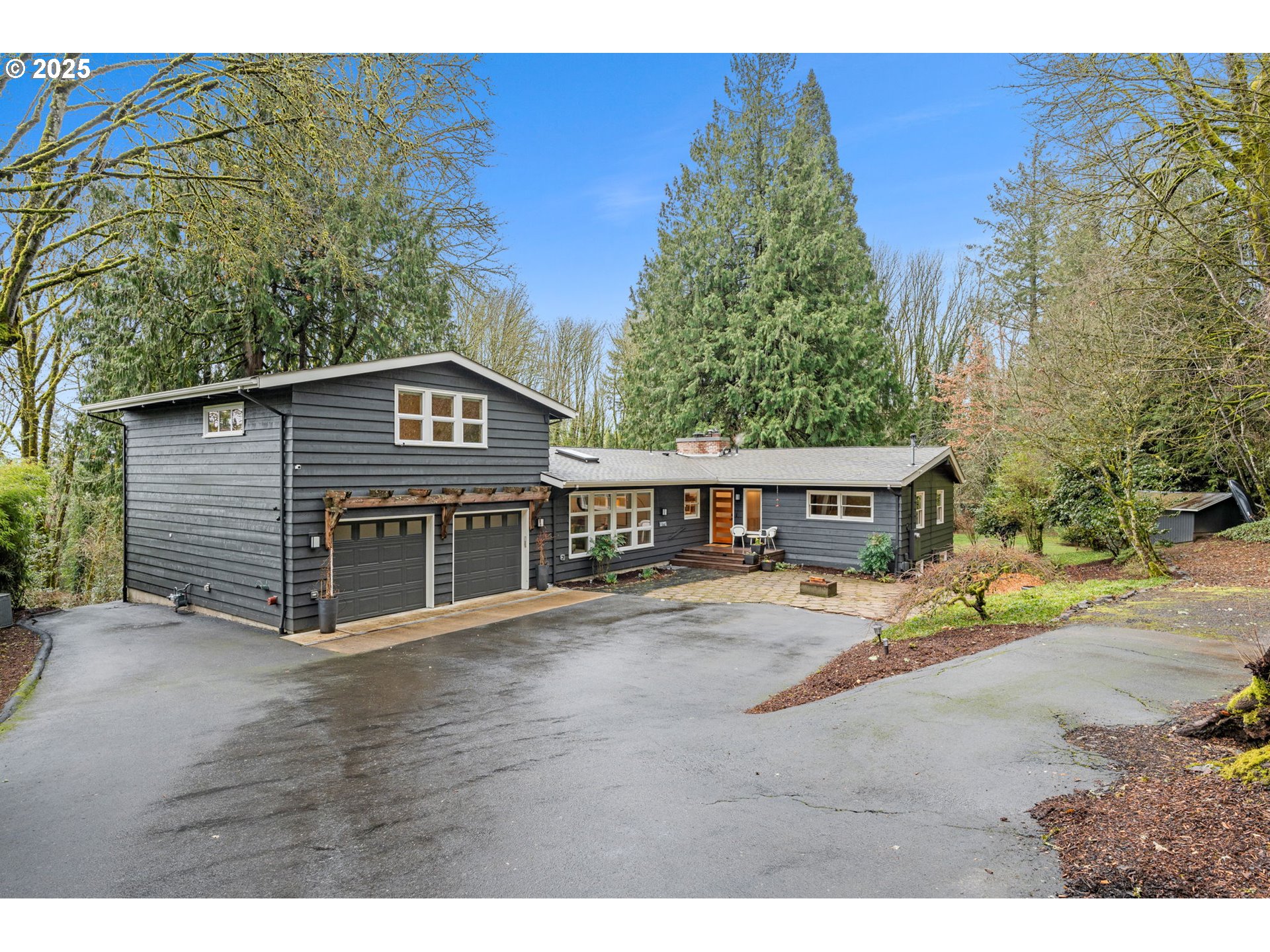 10441 Southwest Ridgeview Lane Portland, OR 97219 - Photo 1 of 38 Gallery Image 1