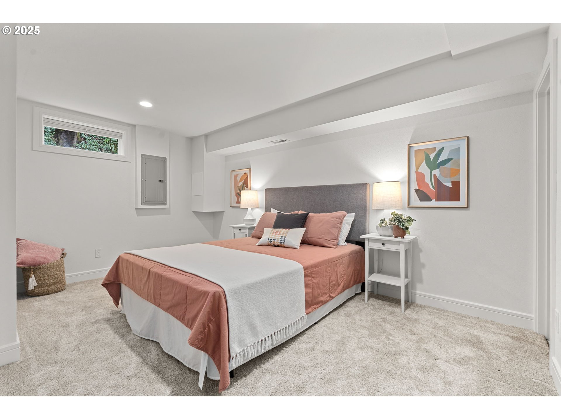 10441 Southwest Ridgeview Lane Portland, OR 97219 - Photo 20 of 38 Gallery Image 20