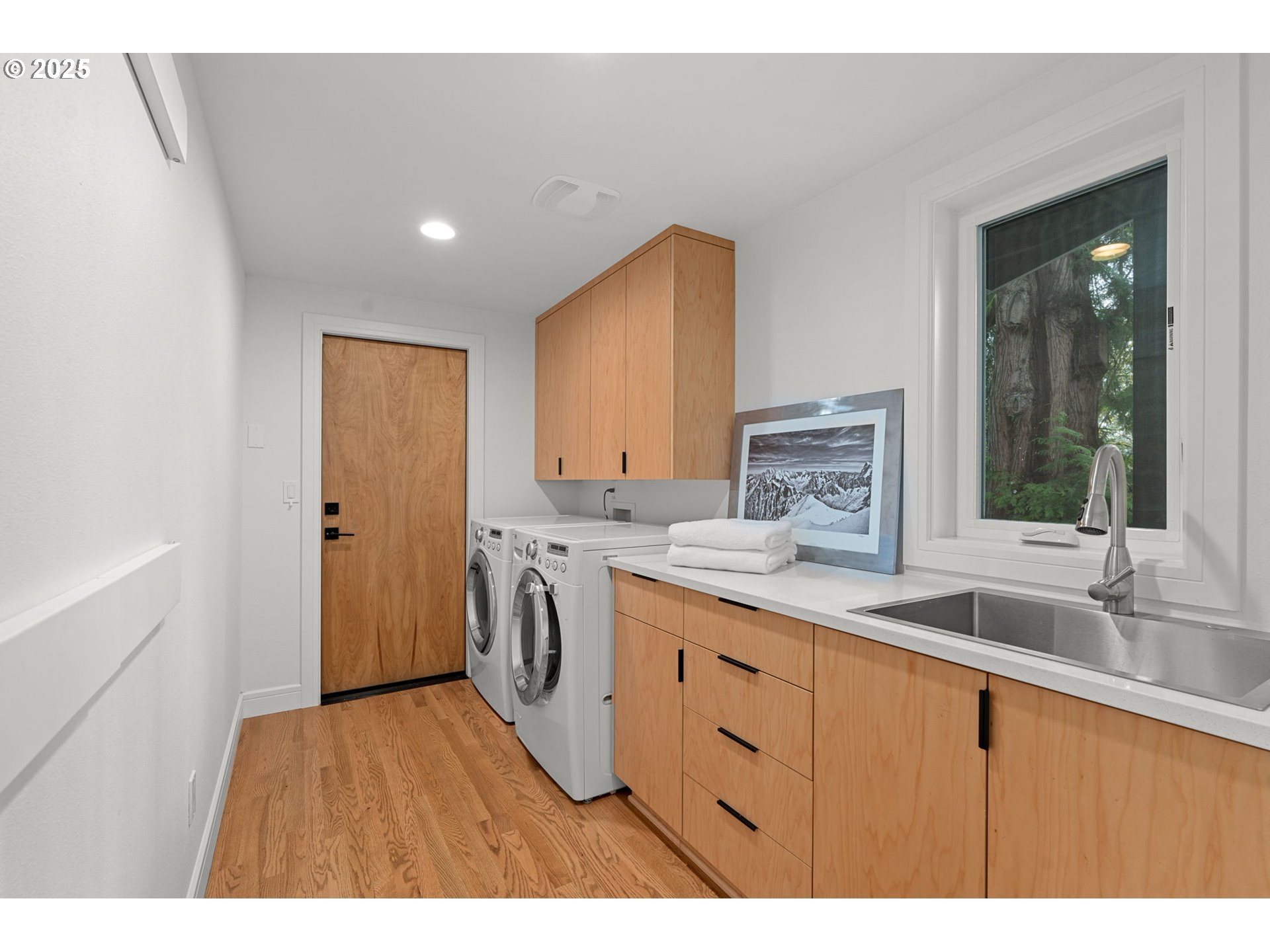 10441 Southwest Ridgeview Lane Portland, OR 97219 - Photo 25 of 38 Gallery Image 25