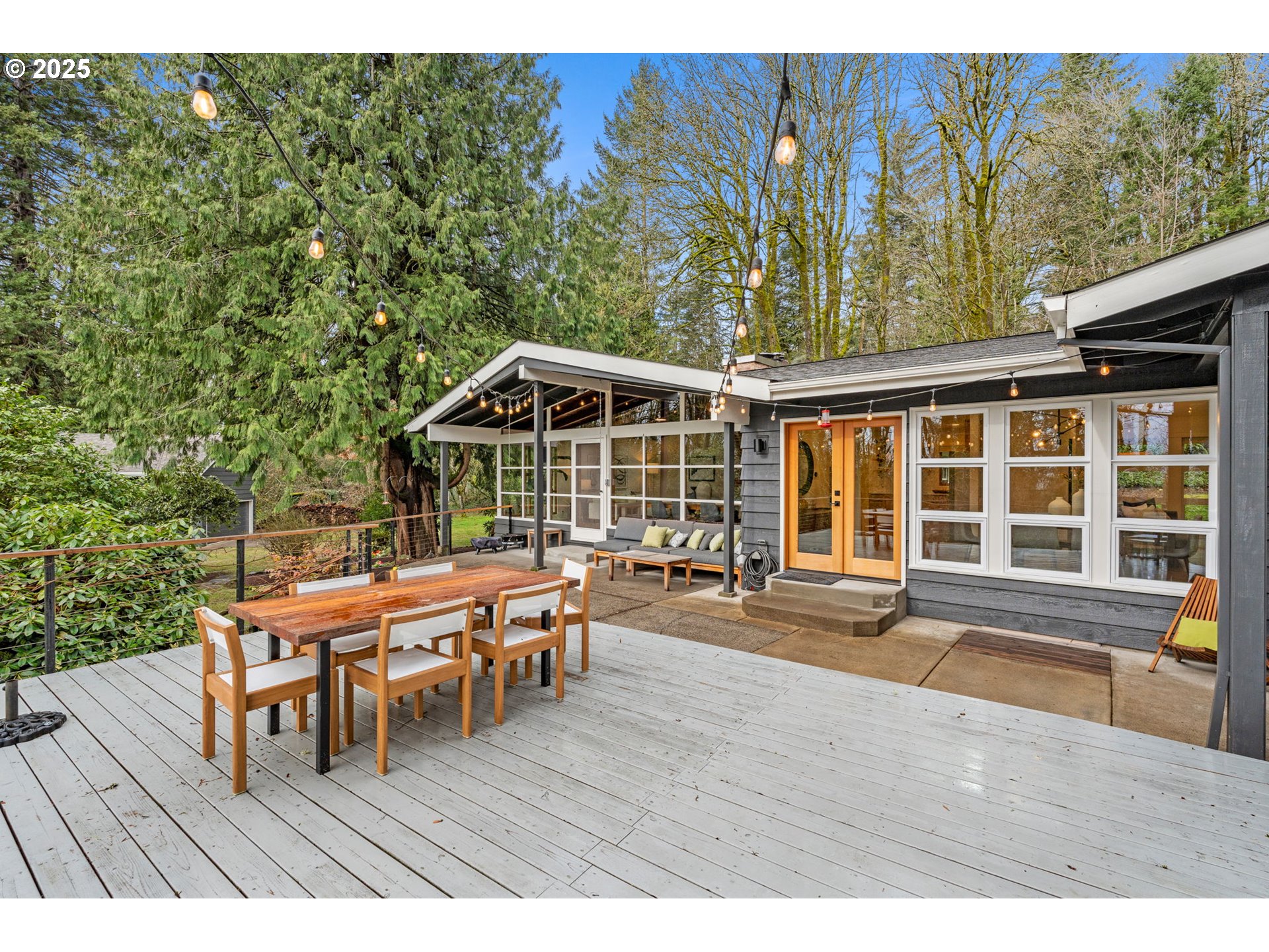 10441 Southwest Ridgeview Lane Portland, OR 97219 - Photo 28 of 38 Gallery Image 28