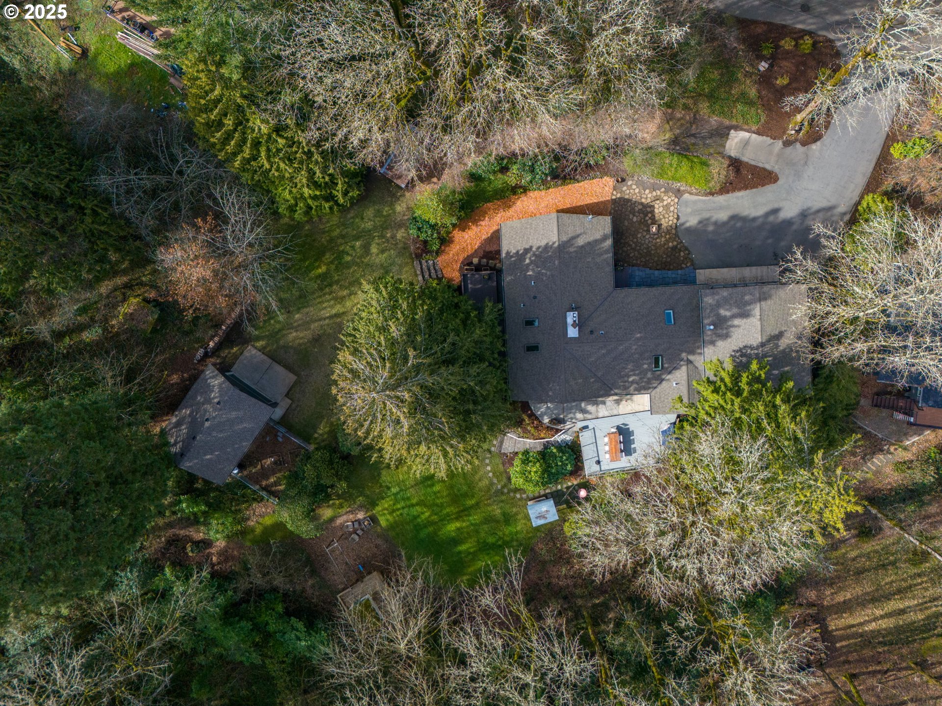 10441 Southwest Ridgeview Lane Portland, OR 97219 - Photo 35 of 38 Gallery Image 35