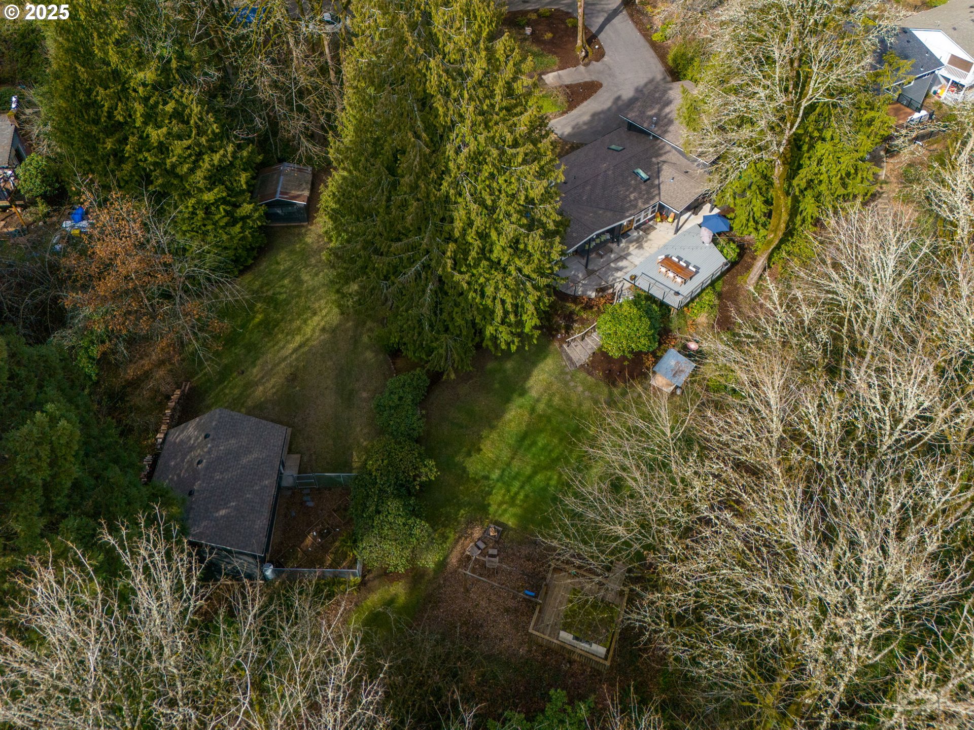 10441 Southwest Ridgeview Lane Portland, OR 97219 - Photo 36 of 38 Gallery Image 36