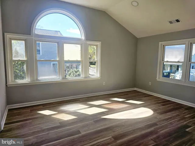 $4,850 | 2500 South Eads Street, Arlington, VA 22202