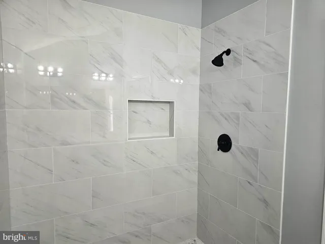 $4,850 | 2500 South Eads Street, Arlington, VA 22202