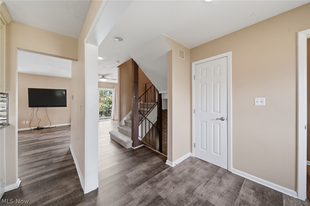 824 South Chillicothe Road, Unit 2 Aurora, OH 44202 - Photo 16 of 42