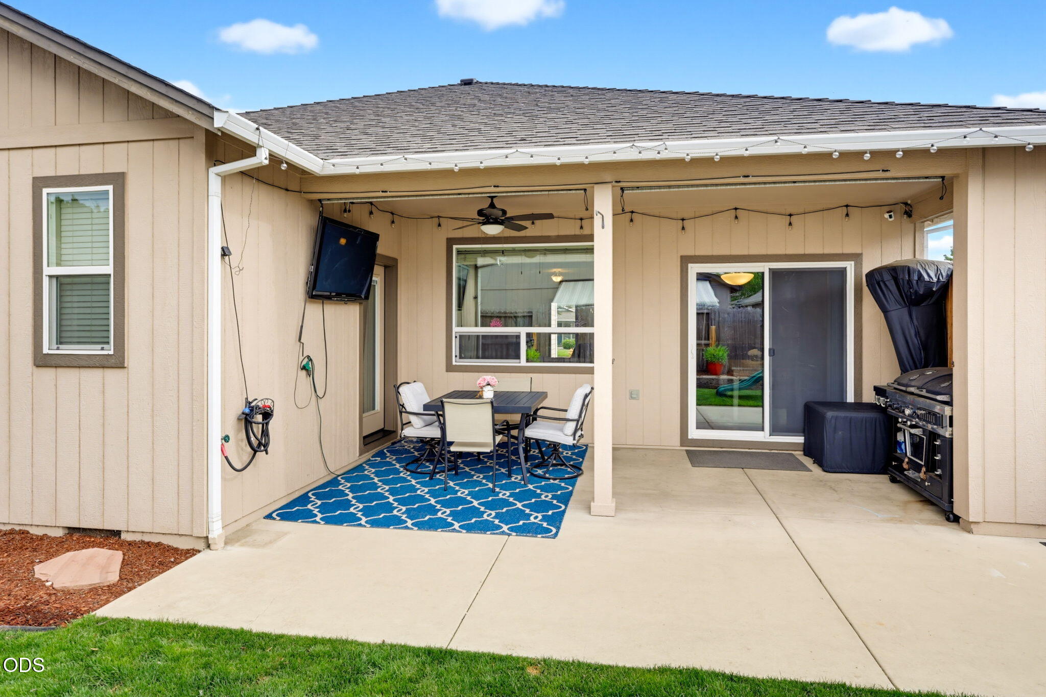 1051 Compton Way Medford, OR 97501 - Photo 25 of 29