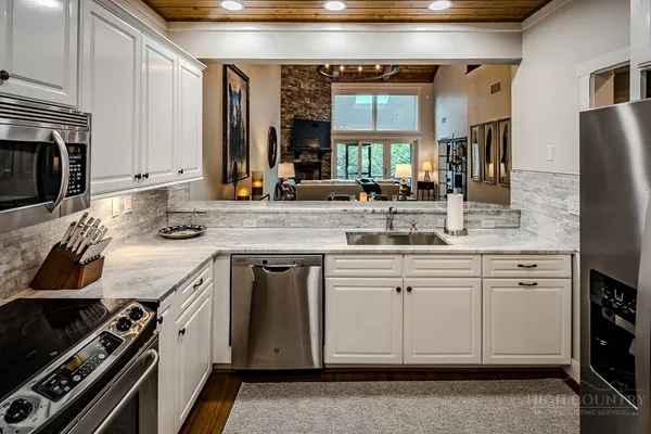 $799,000 | 123 Bear Cub Lane, Unit 123, Banner Elk, NC 28604