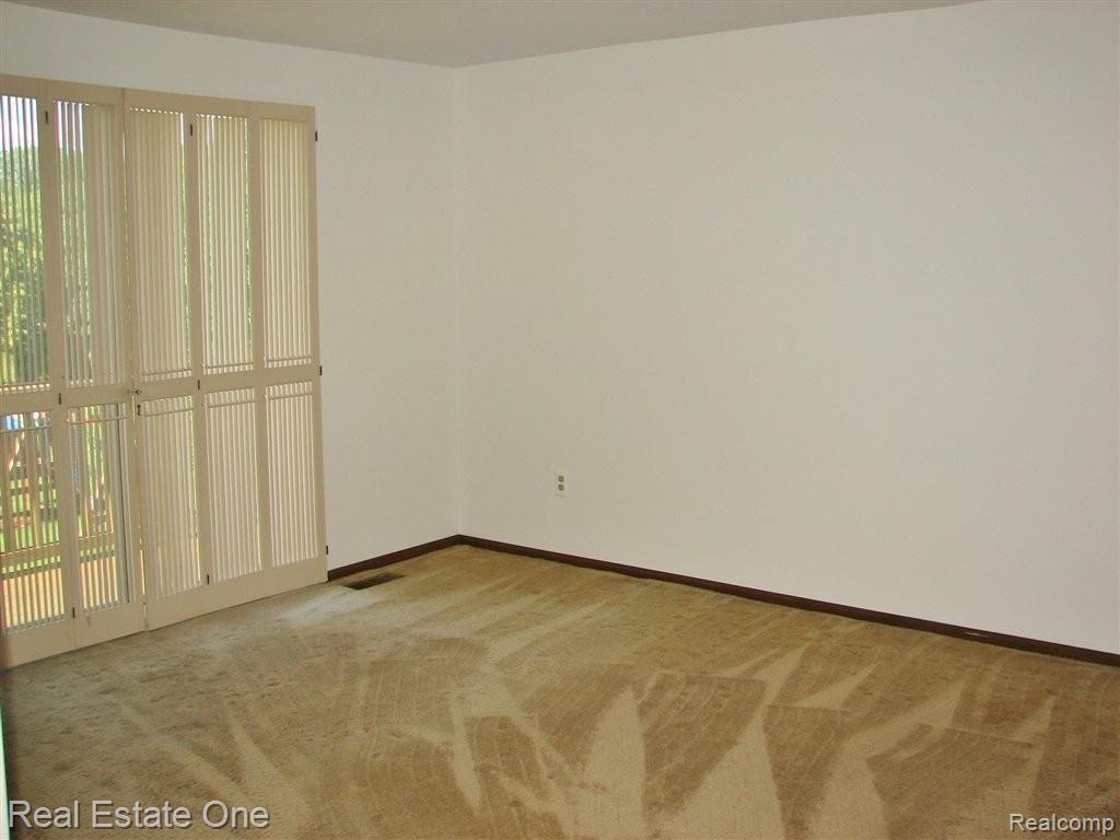 2390 Rancroft Beat Rochester, MI 48306 - Photo 11 of 13 13 Master Bedroom.JPG