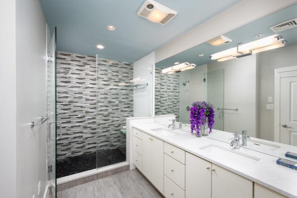 20 Letitia Street, Unit 3B Philadelphia, PA 19106 - Photo 15 of 40 Primary Bath has custom tile & quartz countertop