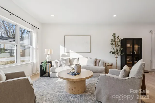 $647,000 | 5399 Toano Road, Charlotte, NC 28215