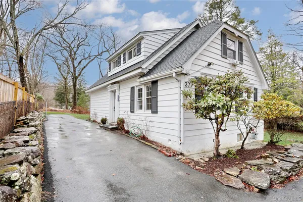 $650,000 | 377 Buena Vista Road, New City, NY 10956