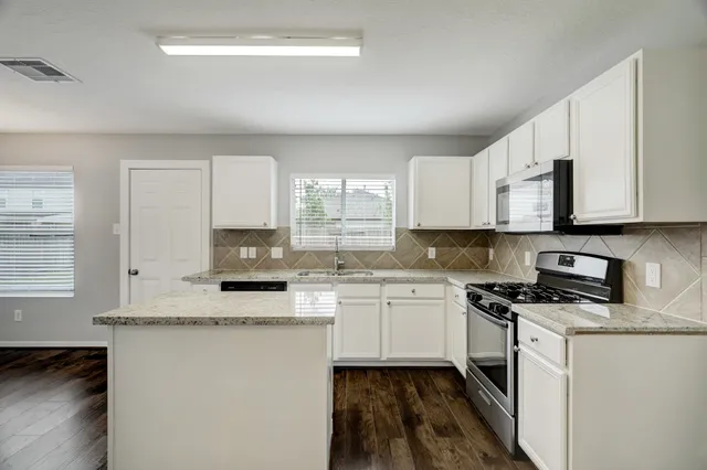 $1,970 | 5014 Mabry Stream Court, Katy, TX 77449