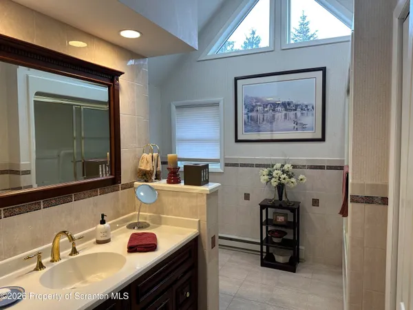 $395,000 | 15 Fall Place, Union Dale, PA 18470