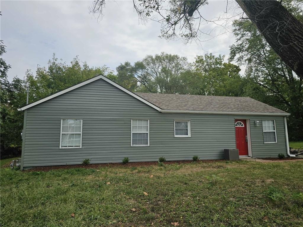 701 North Allen Road Independence, MO 64050 - Photo 3 of 26