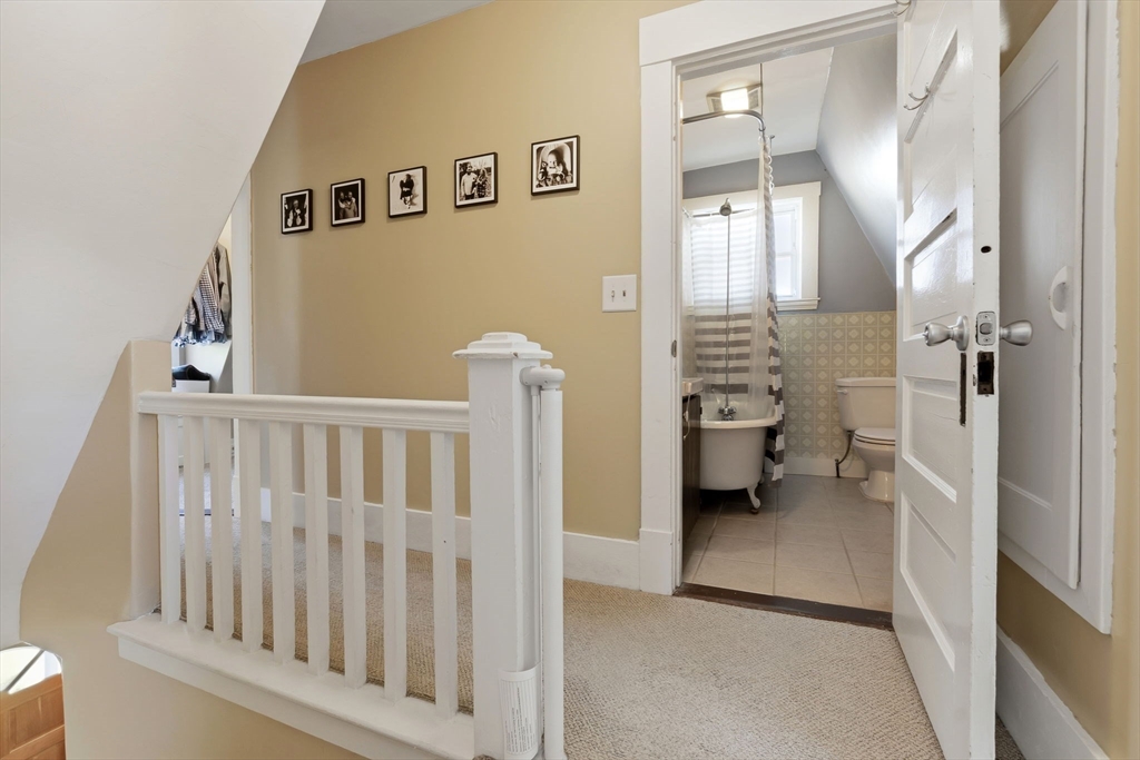 47 Whitehall Road Amesbury, MA 01913 - Photo 19 of 36
