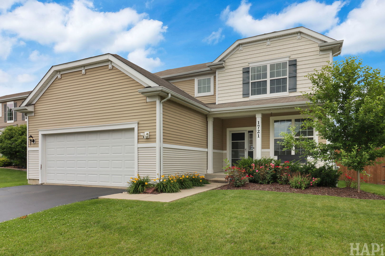 1721 Roger Road Woodstock, IL 60098 - Photo 3 of 26