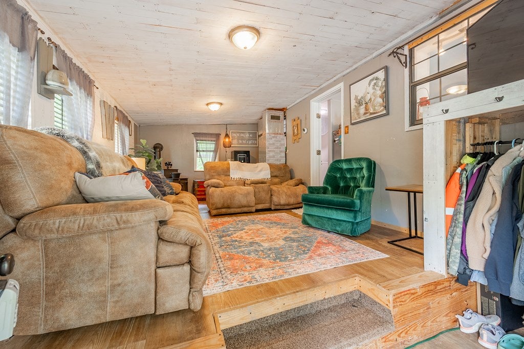 11737 Grapefield Road Bastian, VA 24314 - Photo 21 of 63 Gallery Image 21