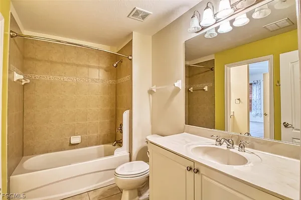 $2,800 | 9205 Belleza Way, Unit 203, Fort Myers, FL 33908